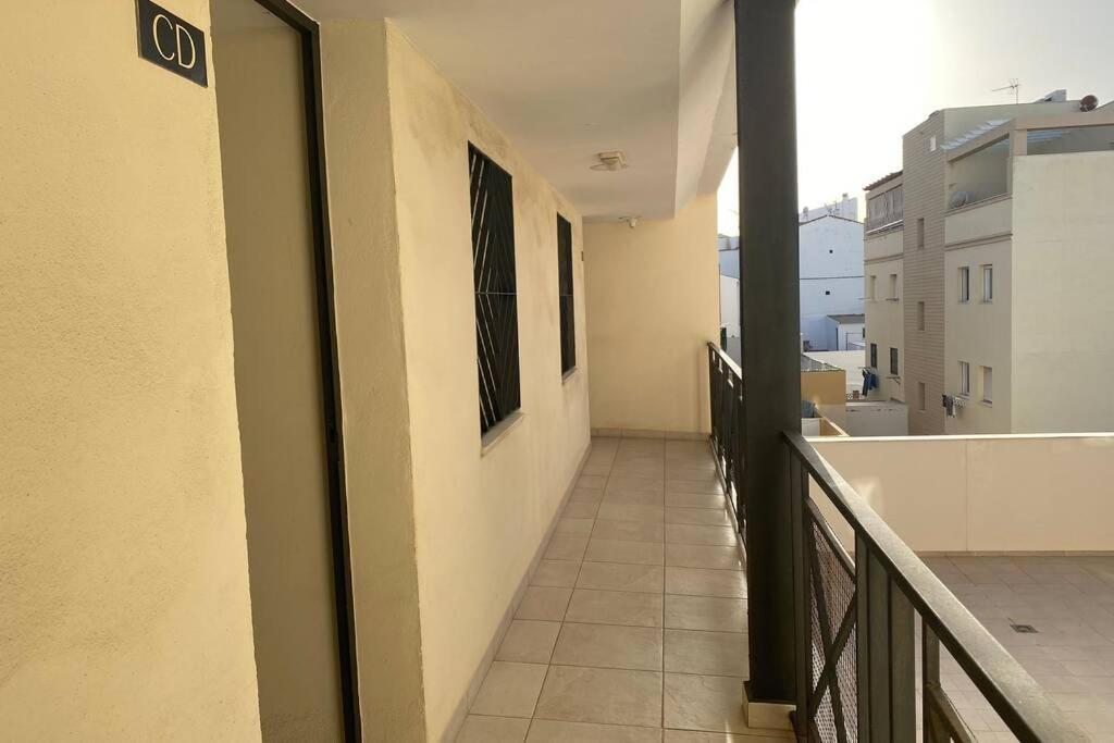Maravilloso Apartamento En Primera Linea De Playa Con Vistas Al Mar En Caleta De Velez 2 D Ngoại thất bức ảnh